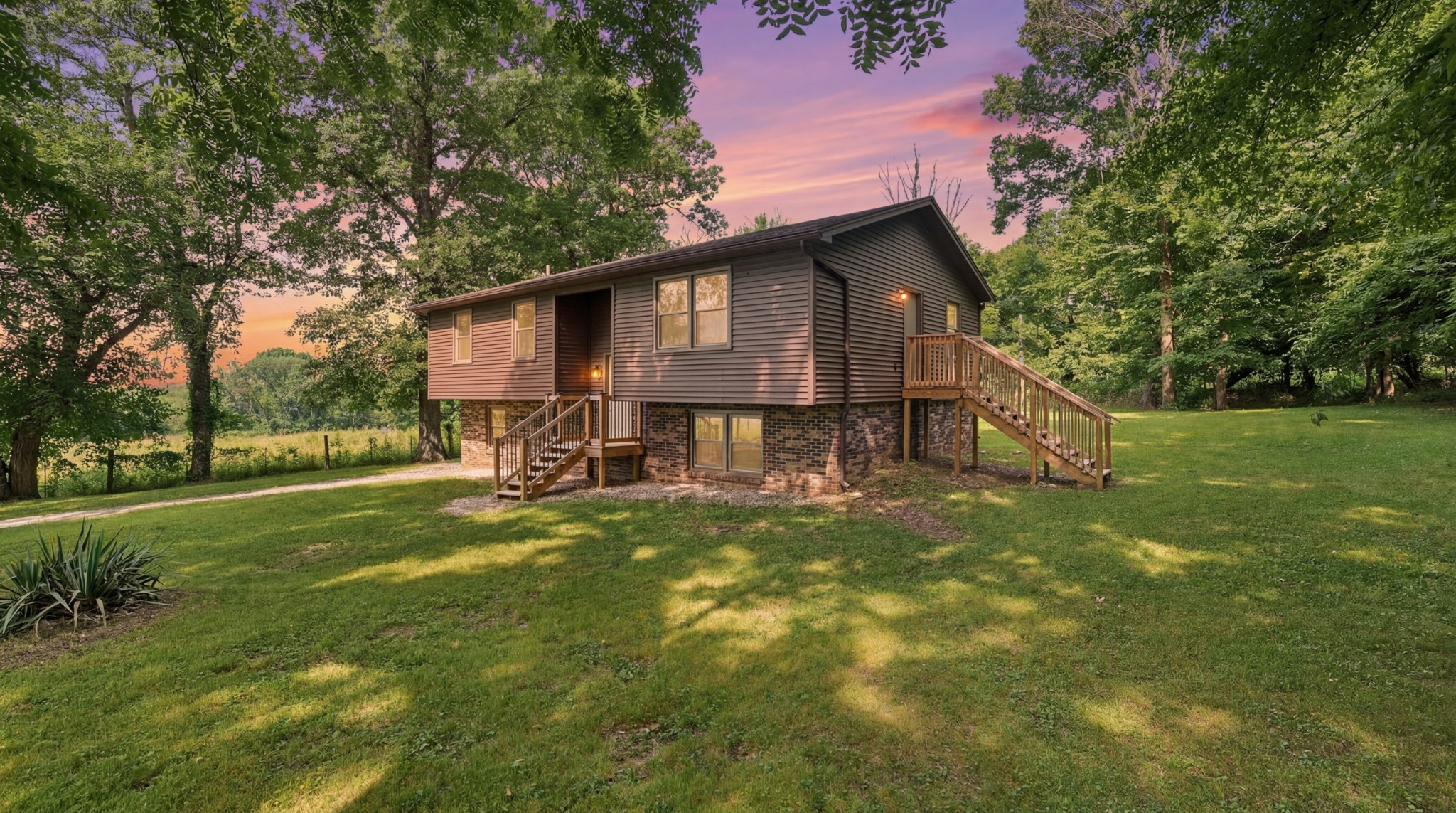 1040 Old Fayetteville Hwy