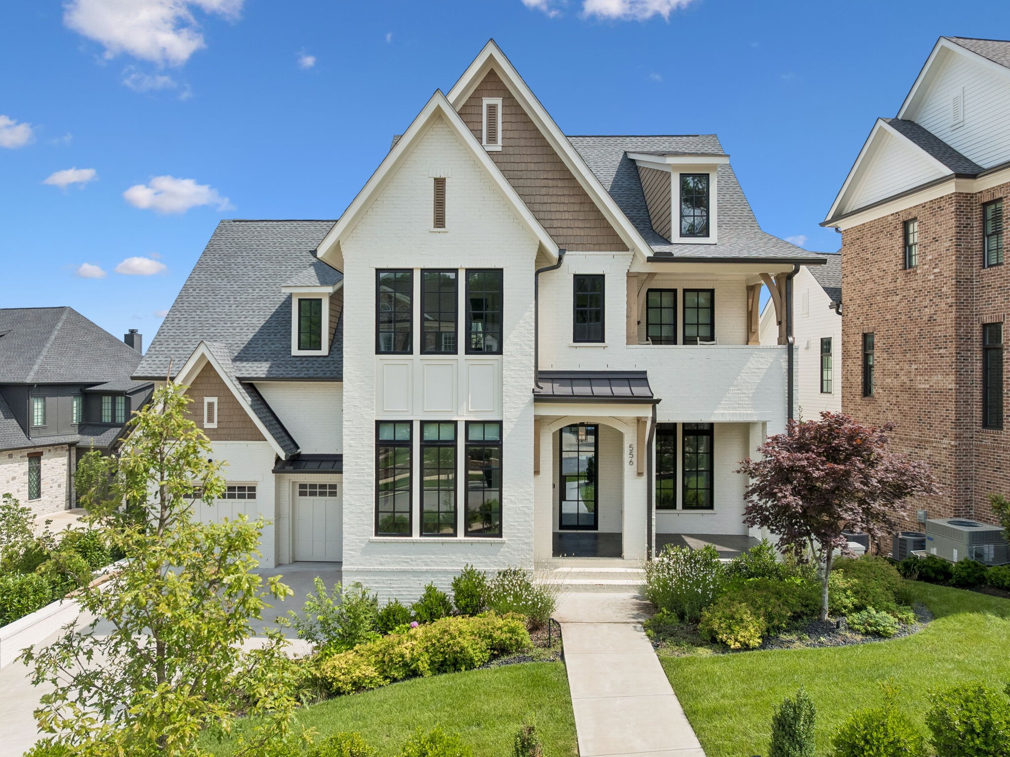 556 Bonaire Ln