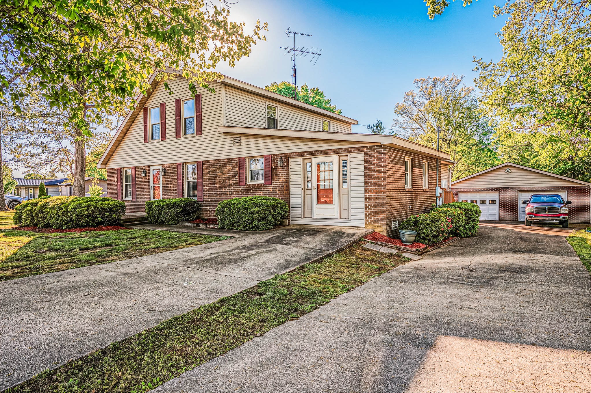 151 Baggett Ln