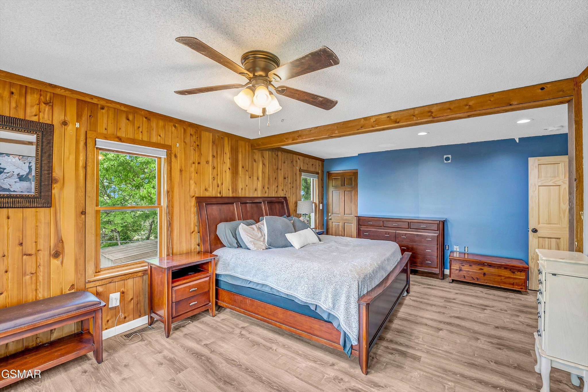 1131 Lindsey Drive