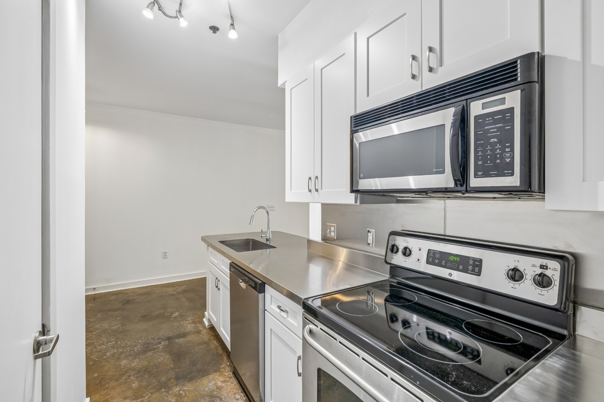 1803 Broadway