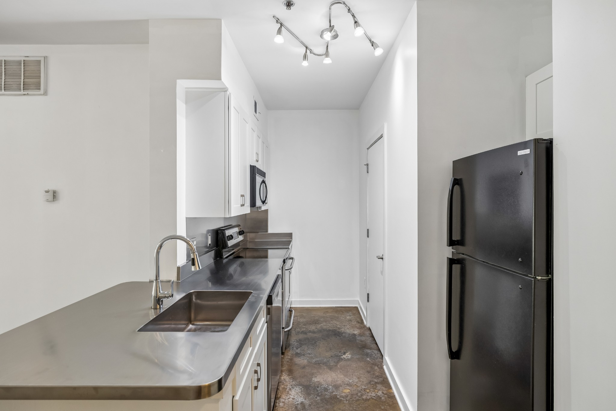 1803 Broadway
