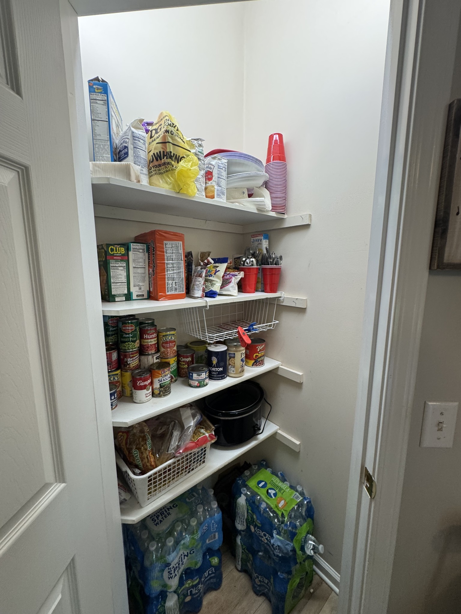 408 Village Cir
