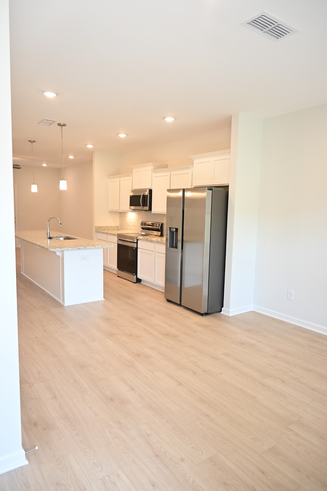125 Ace Ave