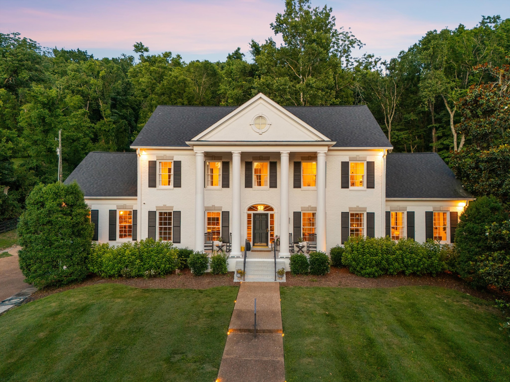 5360 Hillsboro Pike