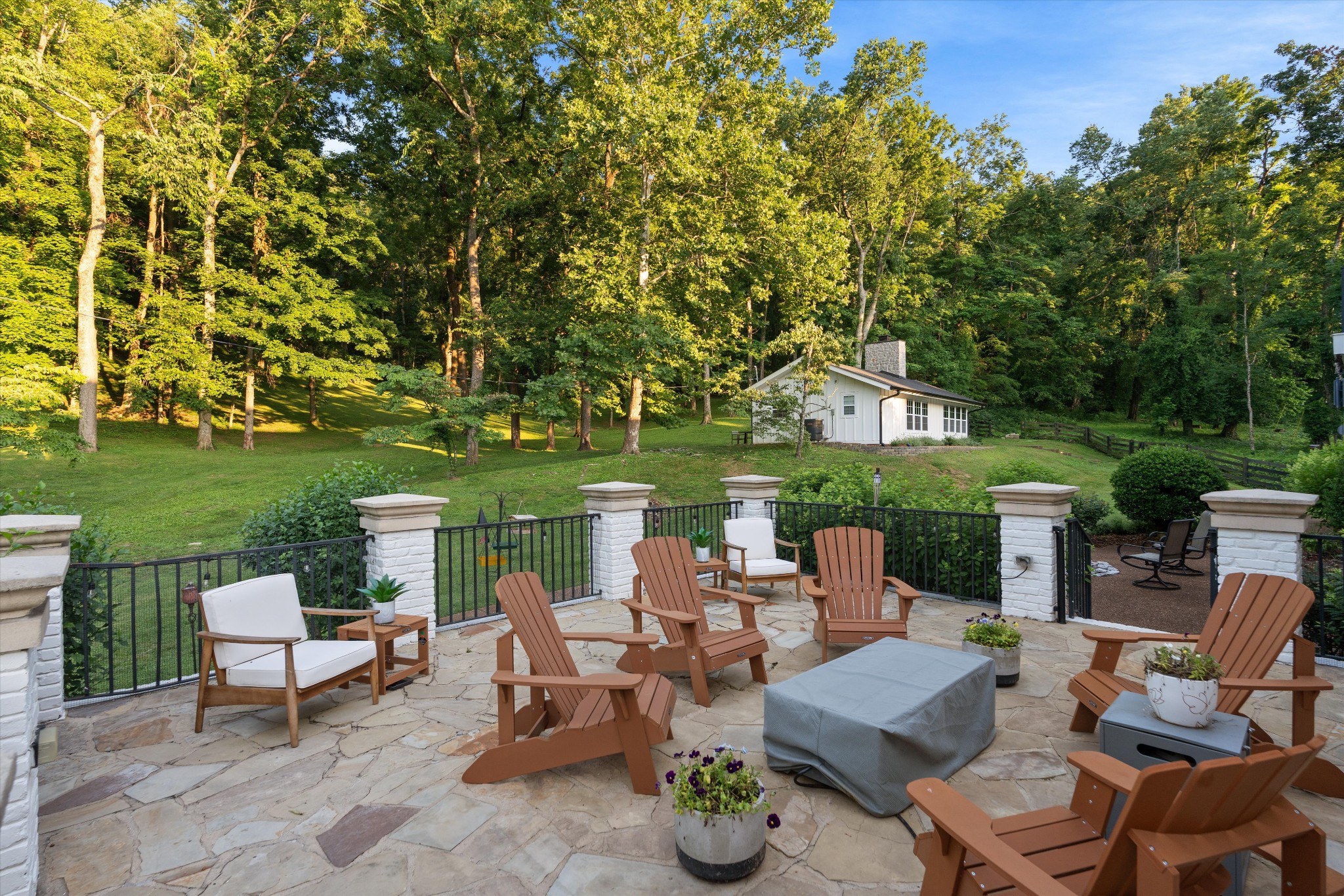 5360 Hillsboro Pike