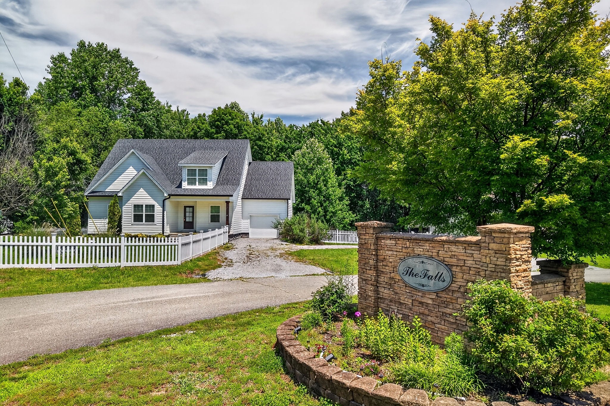 105 Shiloh Ln