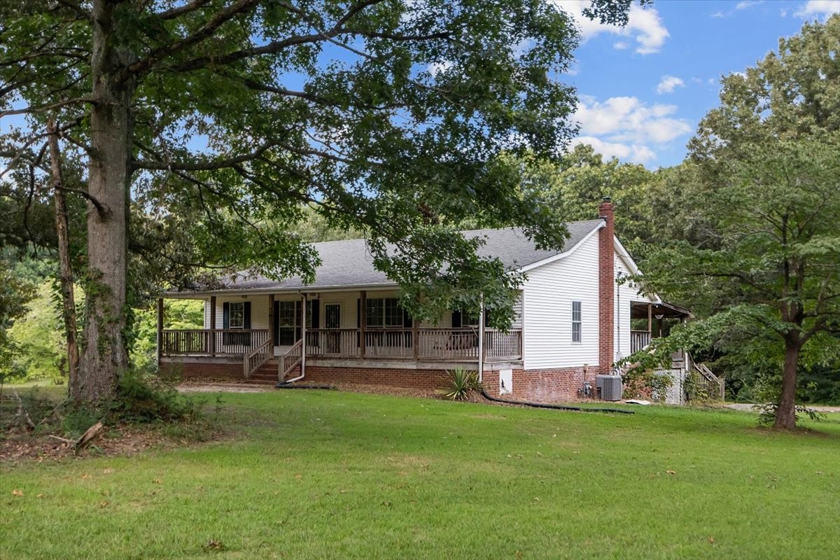 414 Valleywood Dr