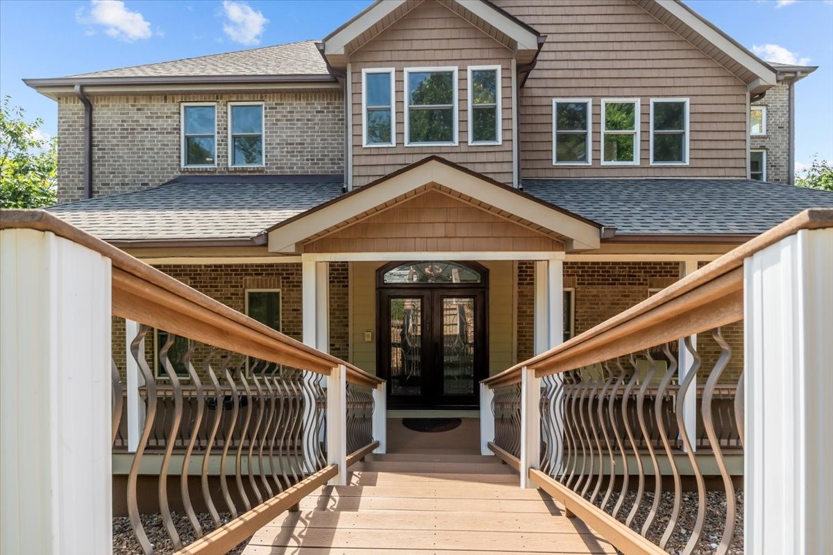 300 Sunset Ridge