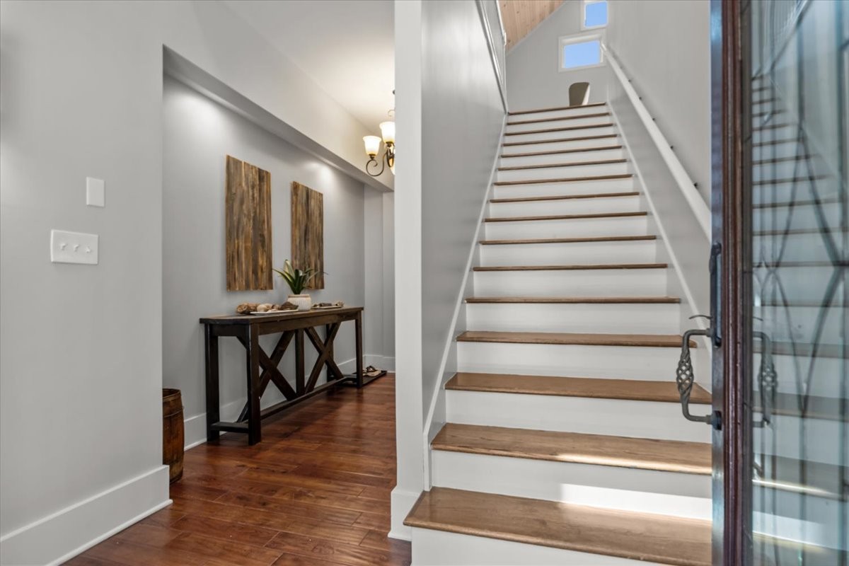 300 Sunset Ridge