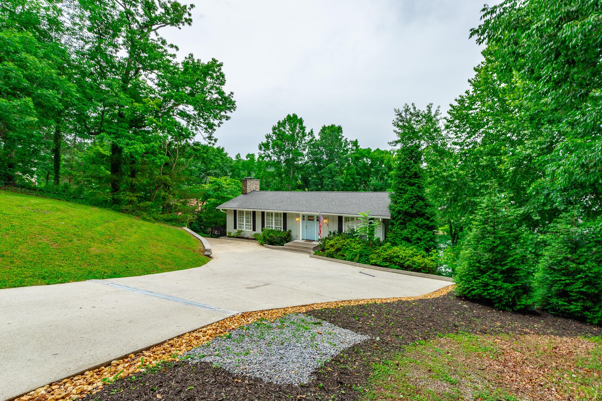 1043 Clift Cave Drive