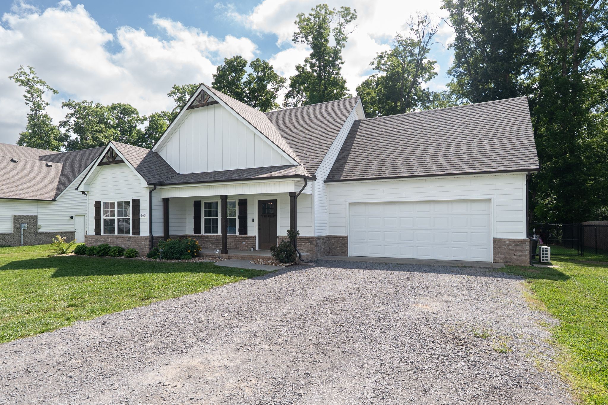 509 Skipping Stone Rd