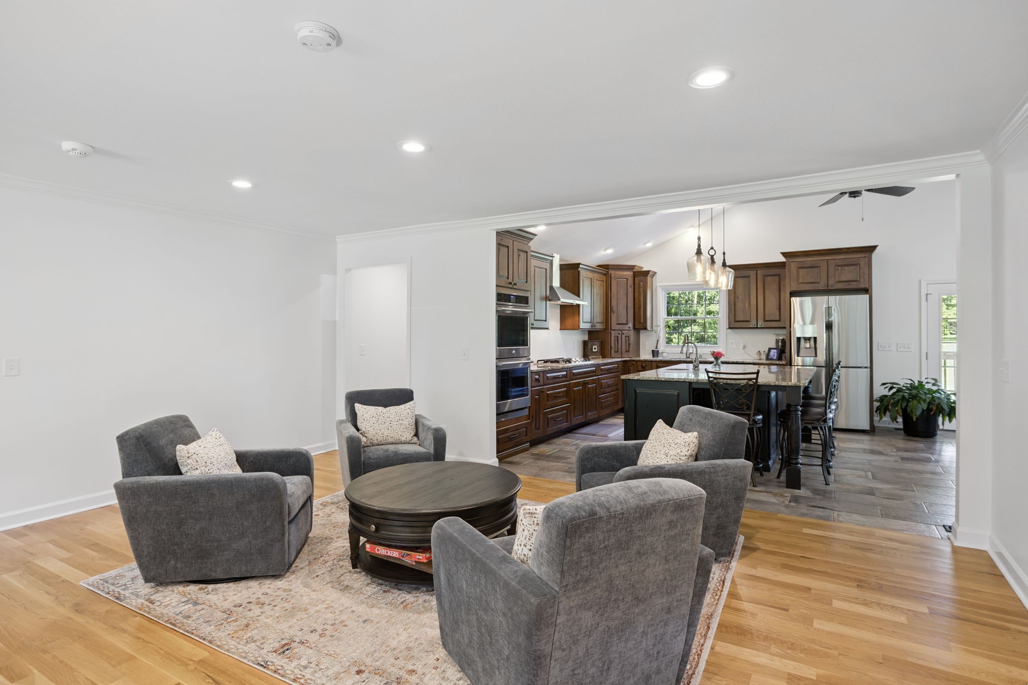 106 Azalea Ln