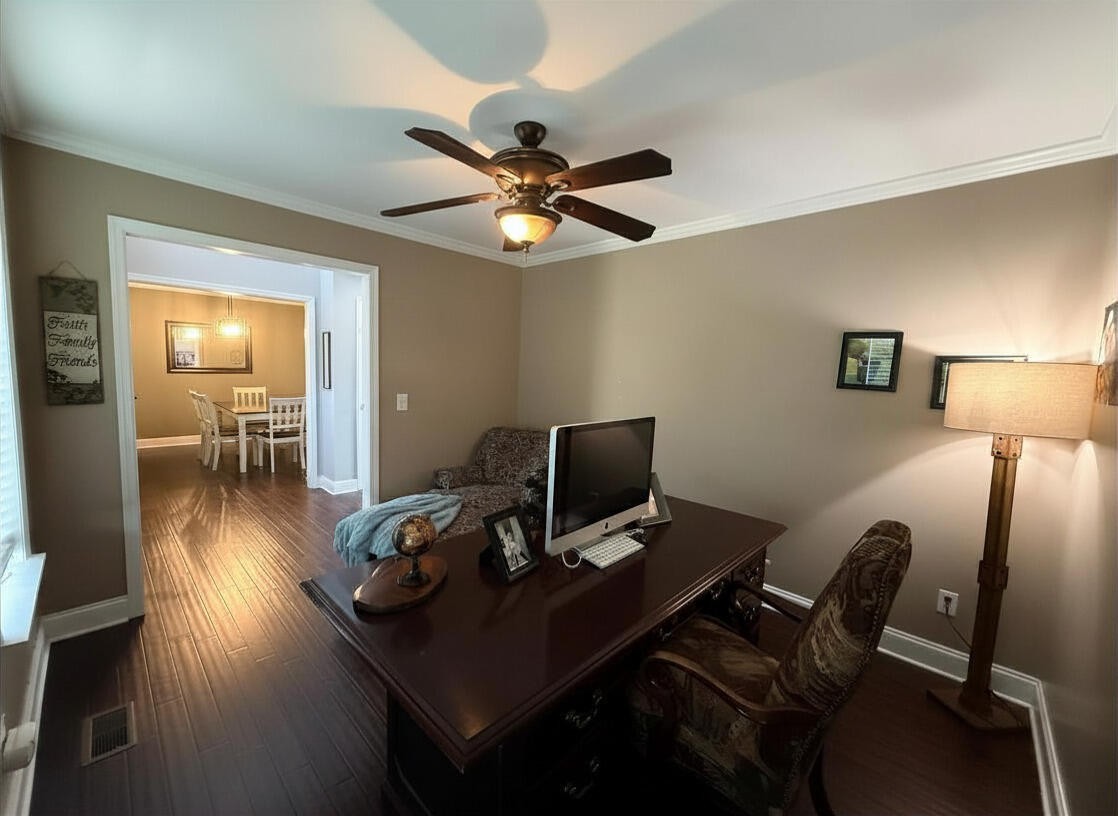 148 Clearview Circle, NE