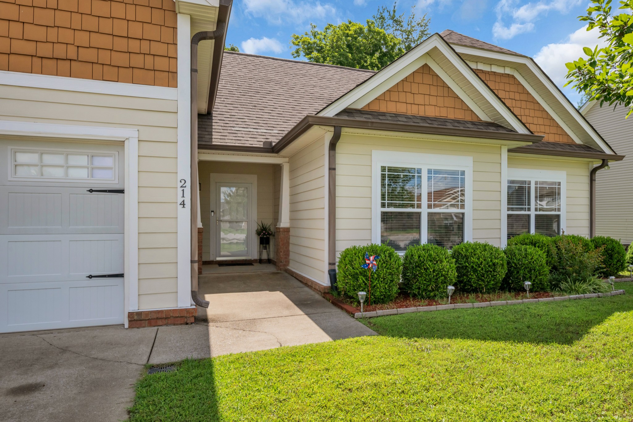 214 Wyburn Pl
