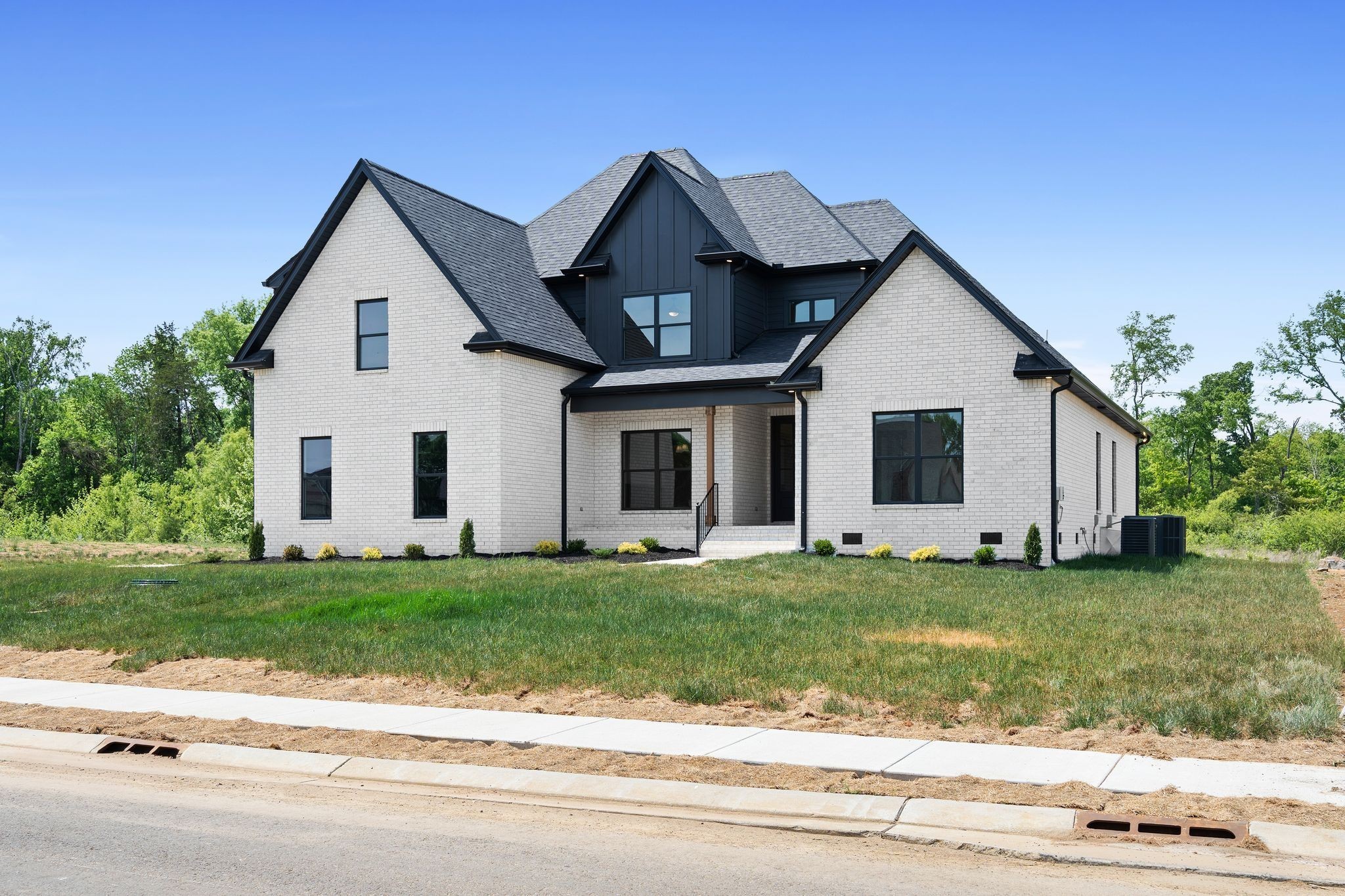 1807 Rhonda Dr