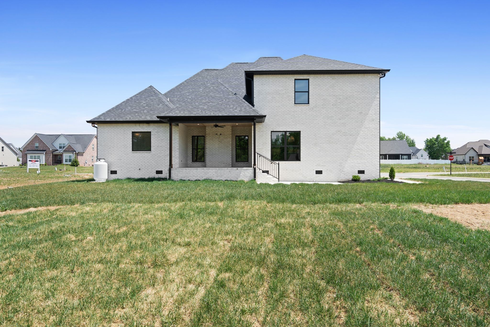 1807 Rhonda Dr