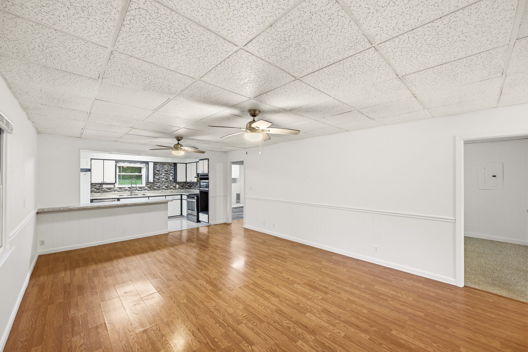 9198 Highway 114, W