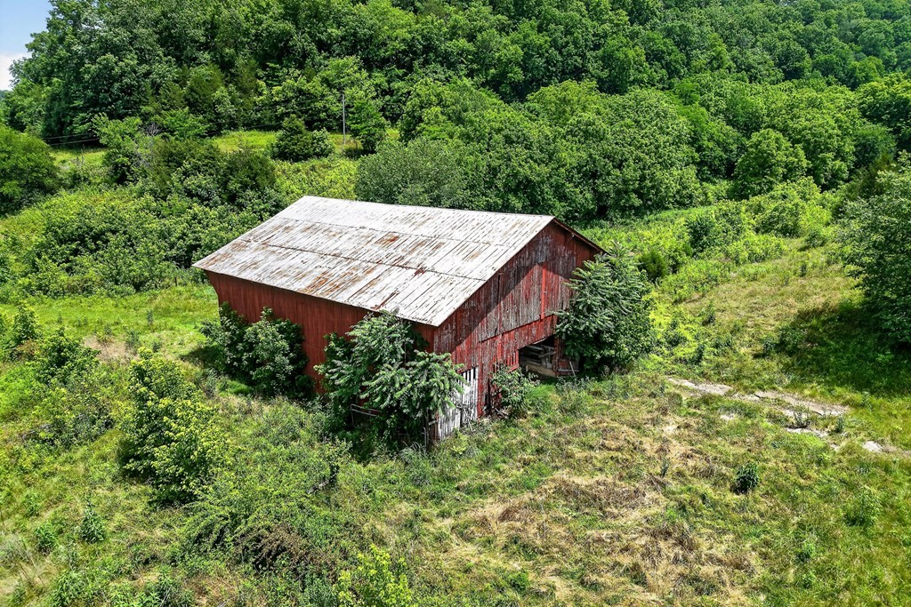 747 Hunting Creek Rd