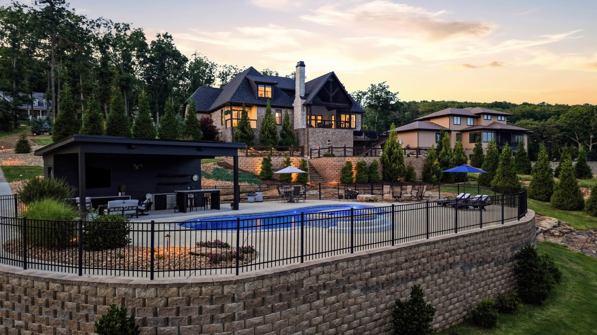 8008 Mountain Laurel Trail