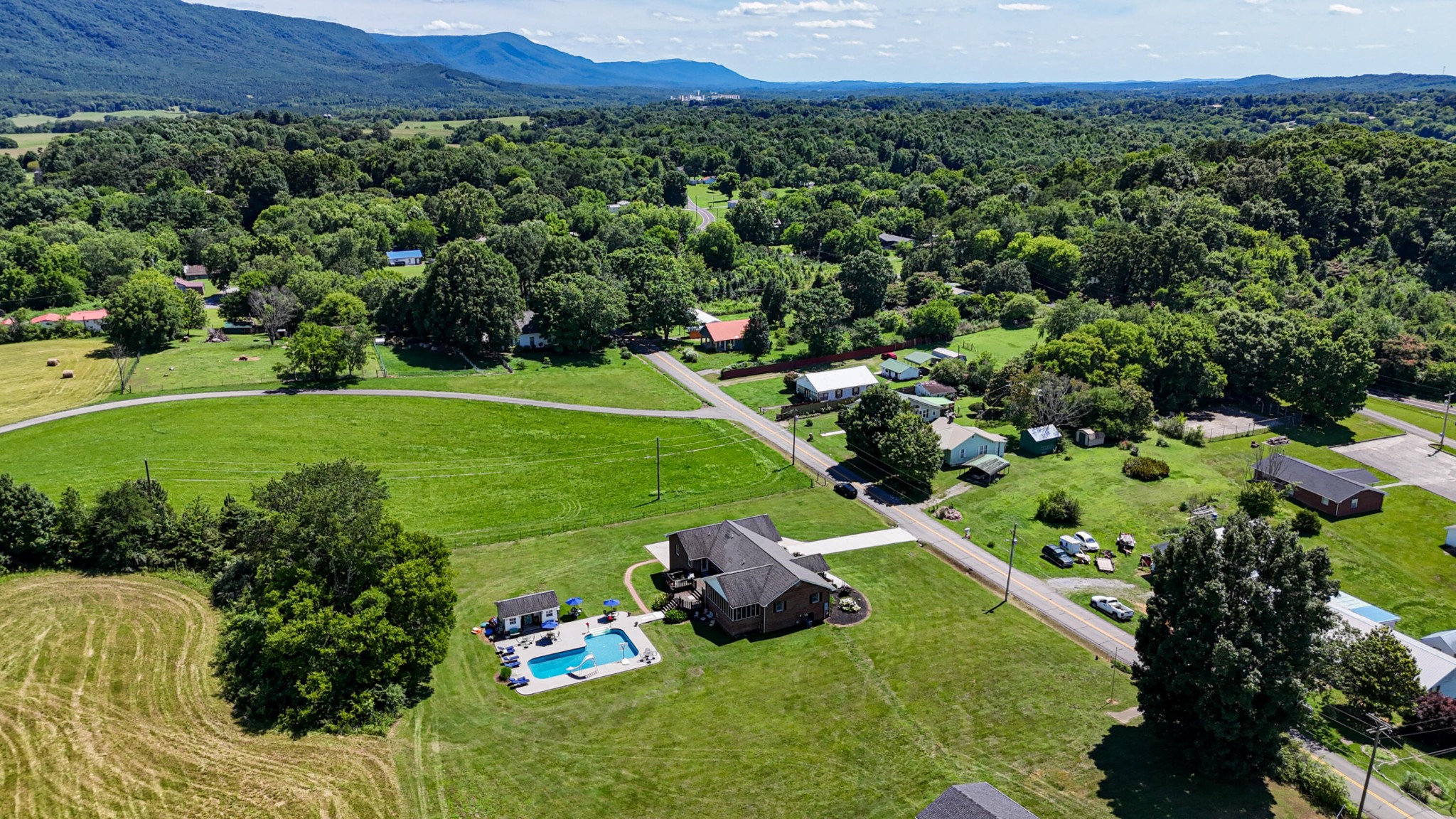 121 County Road 903