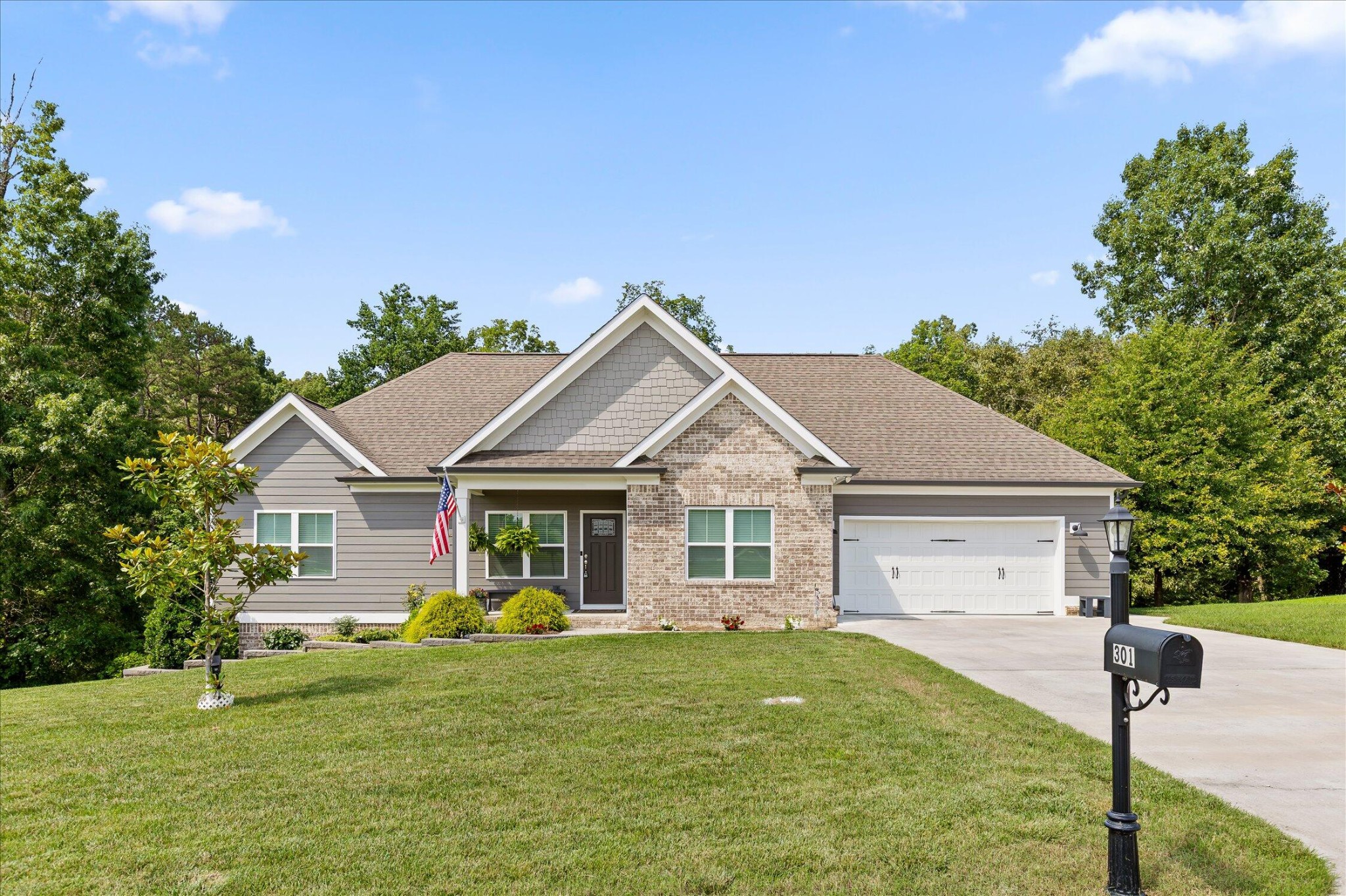 301 Sentry Oaks
