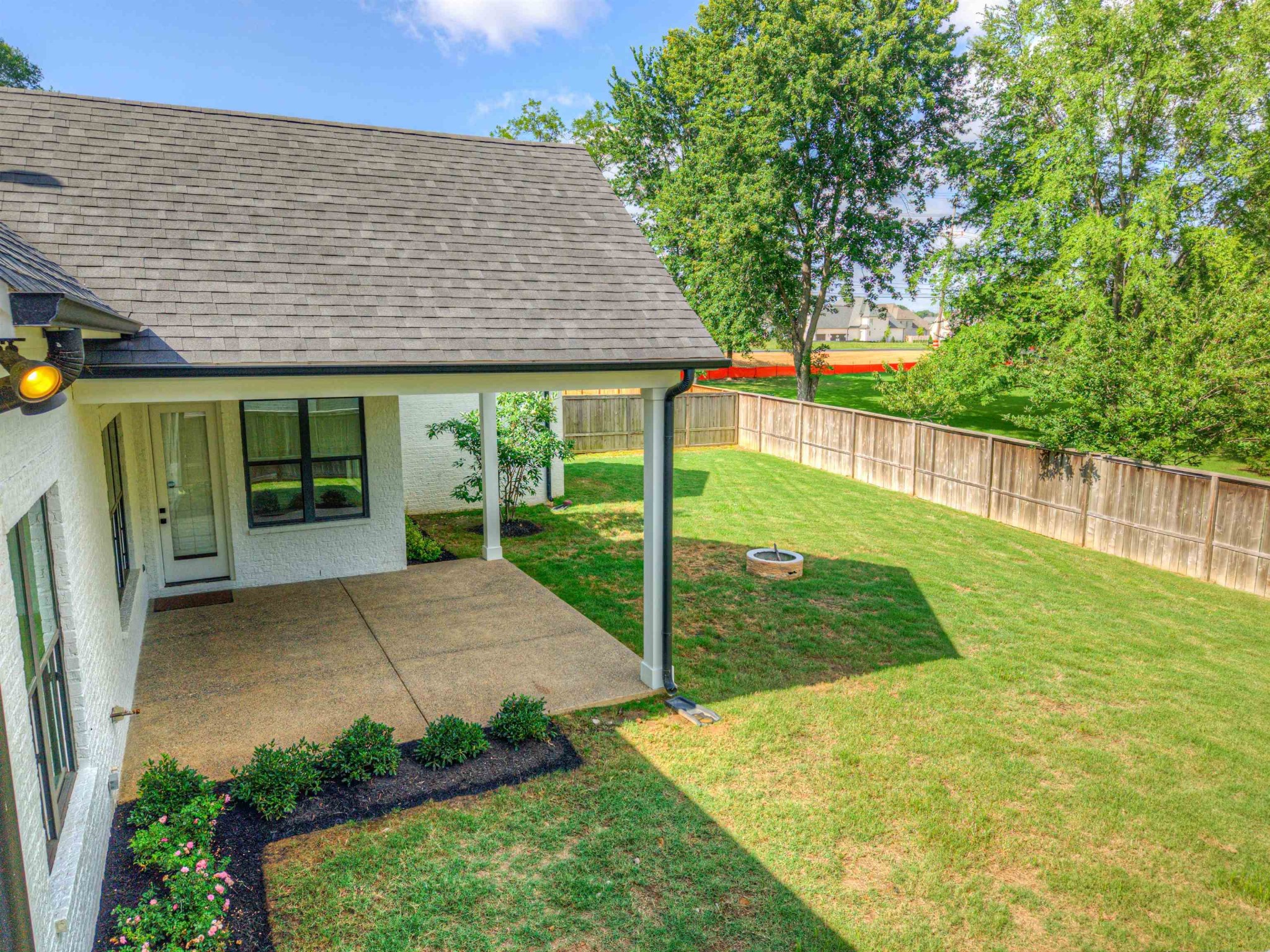 1283 BELFAIR DR