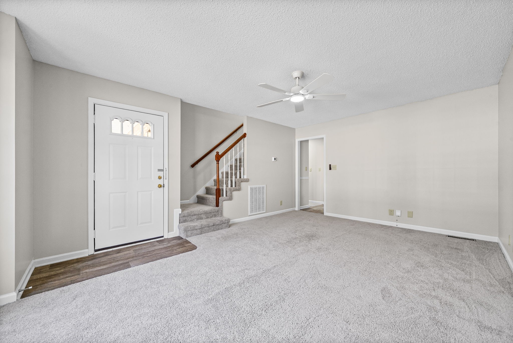 3327 S Senseney Cir