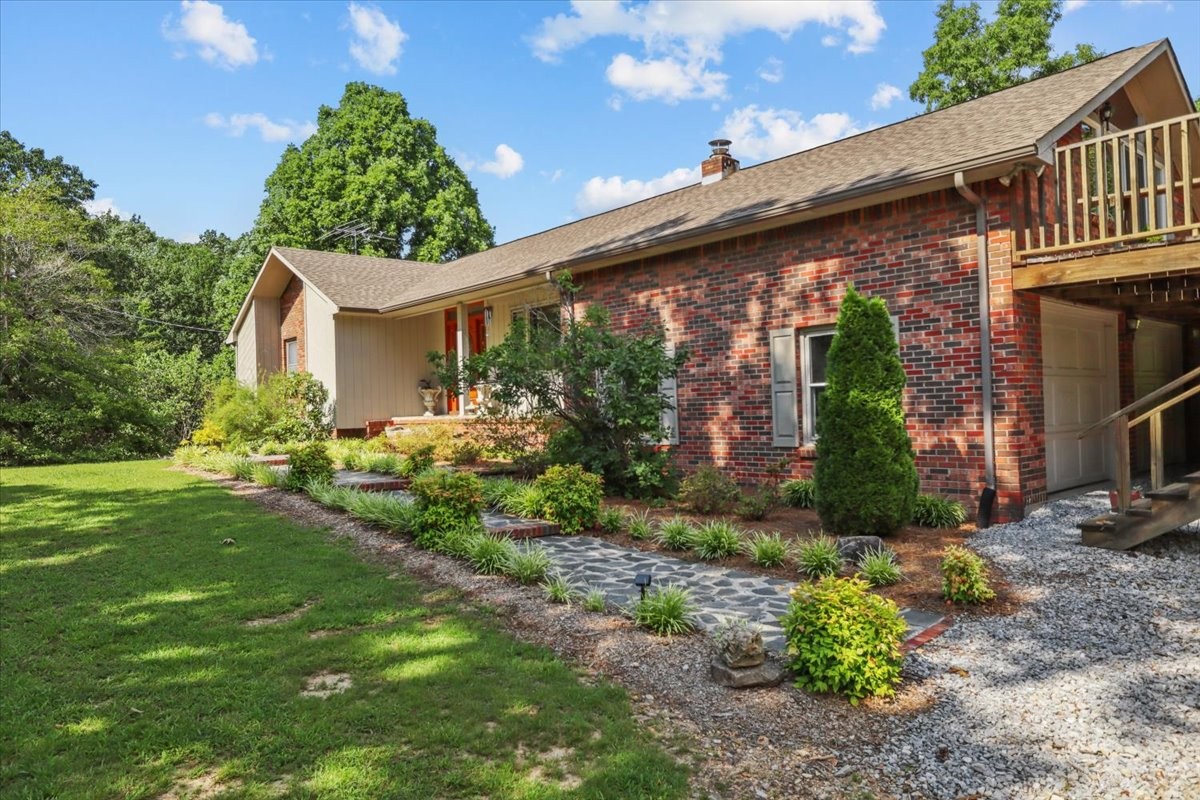 3438 Highway 13 N
