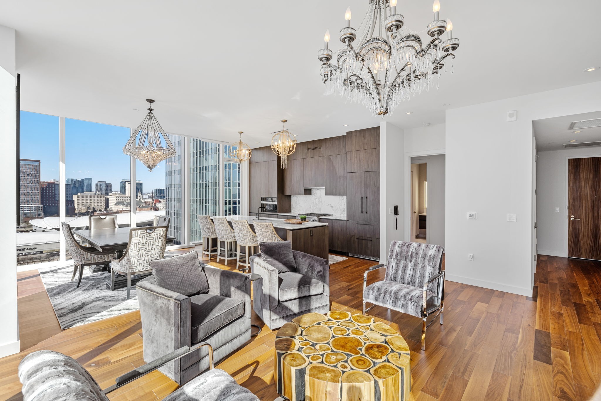 160 2nd Ave, S