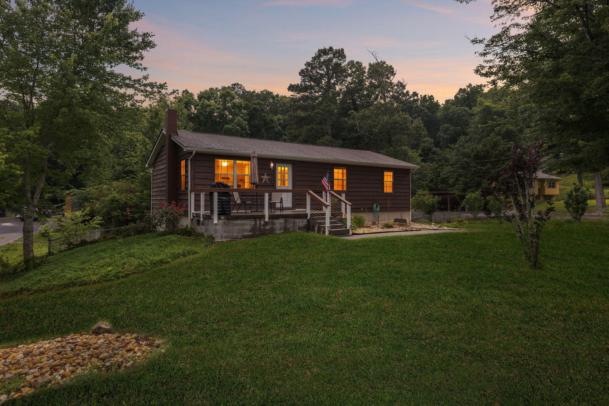 370 Homestead Circle, NE