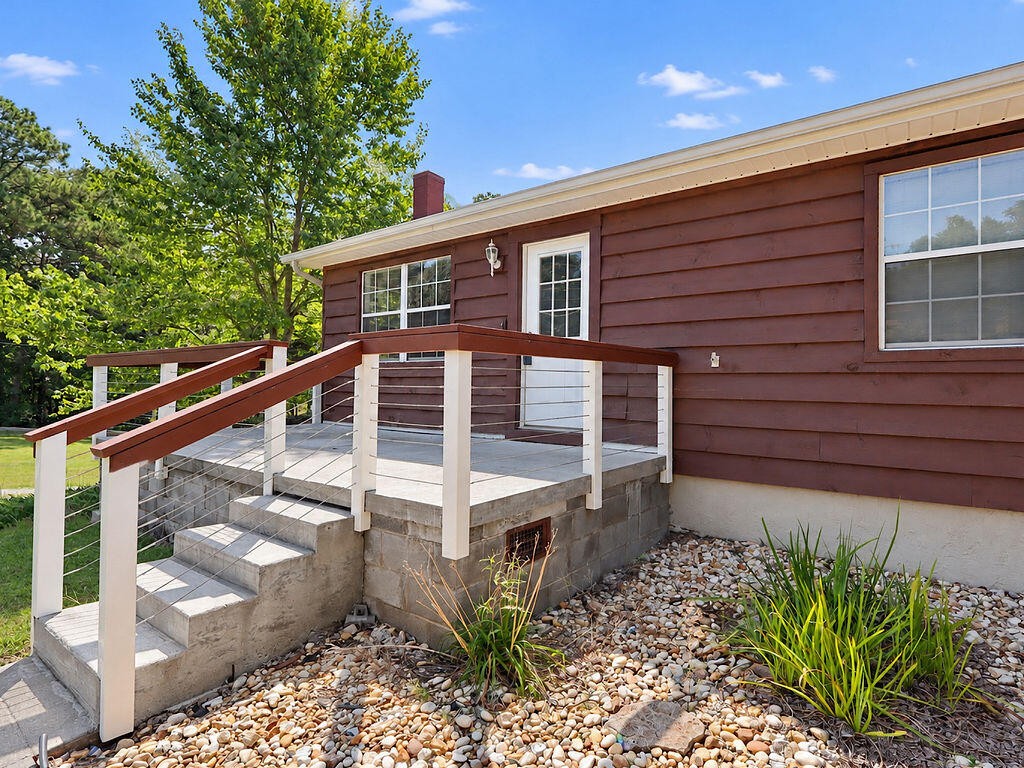 370 Homestead Circle, NE