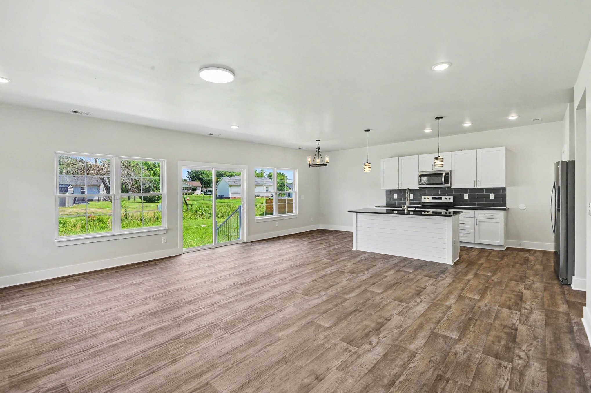 107 Sharon Dr