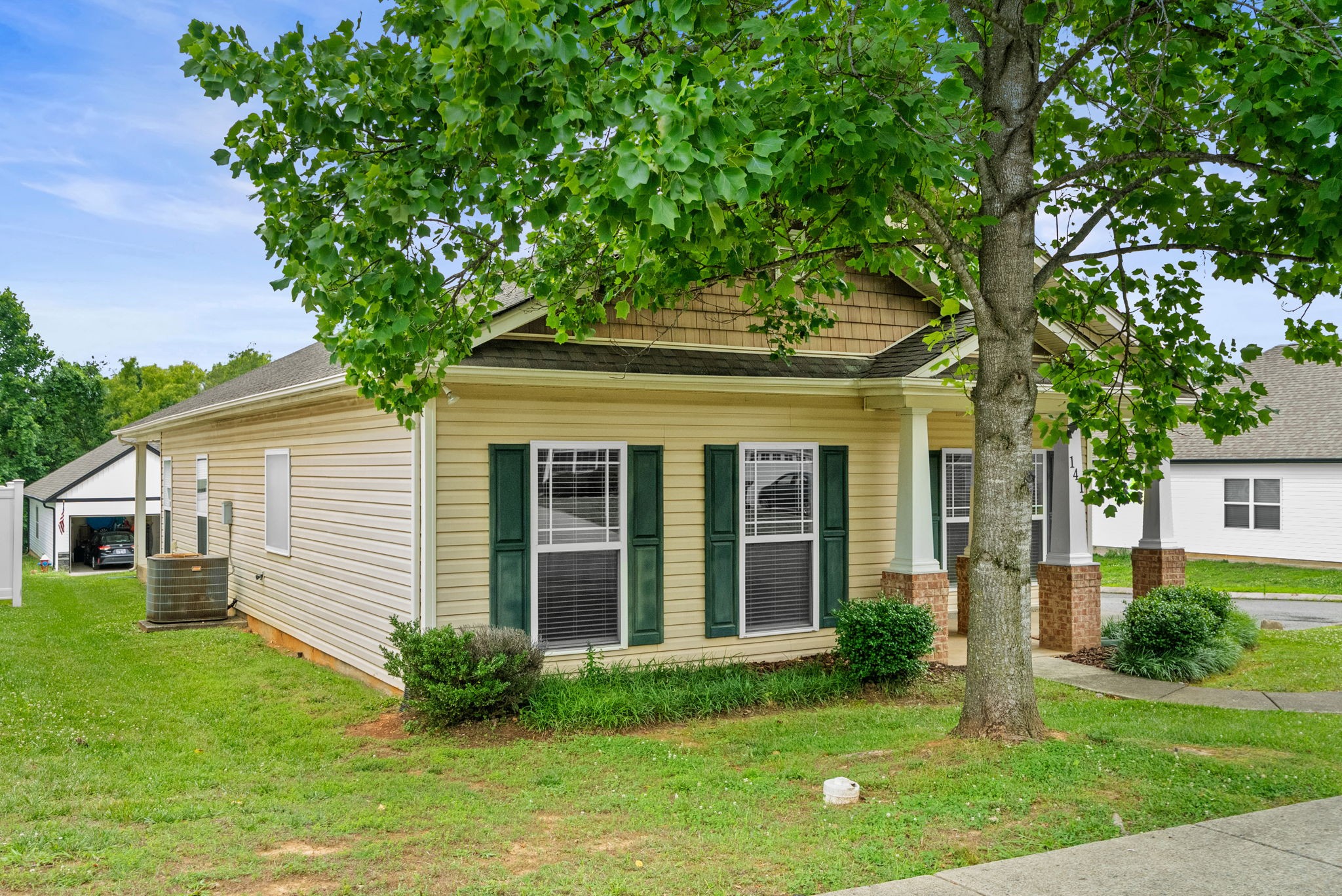 141 Dimaggio Dr