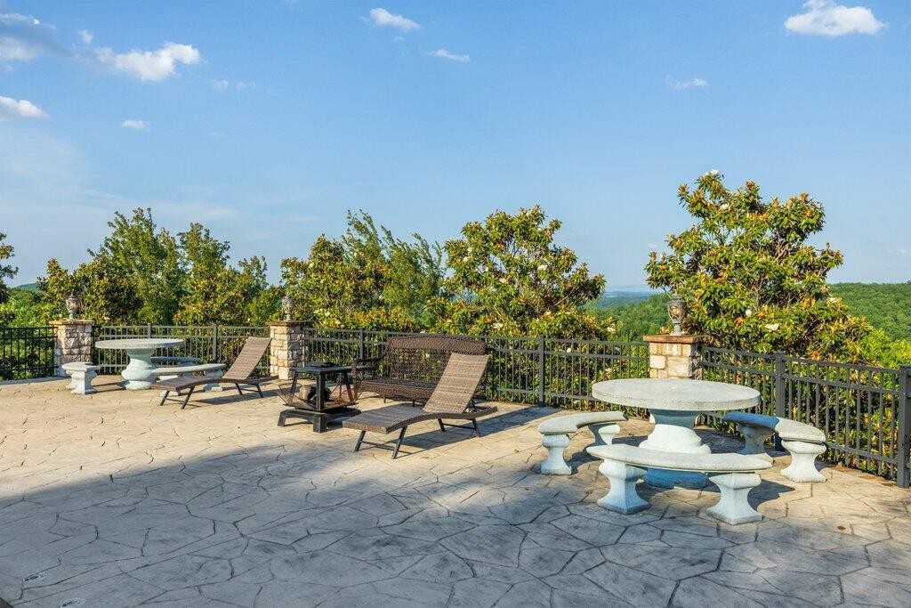 5625 Harrison Pike