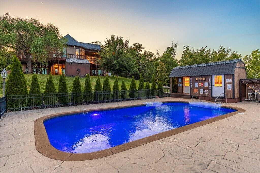5625 Harrison Pike