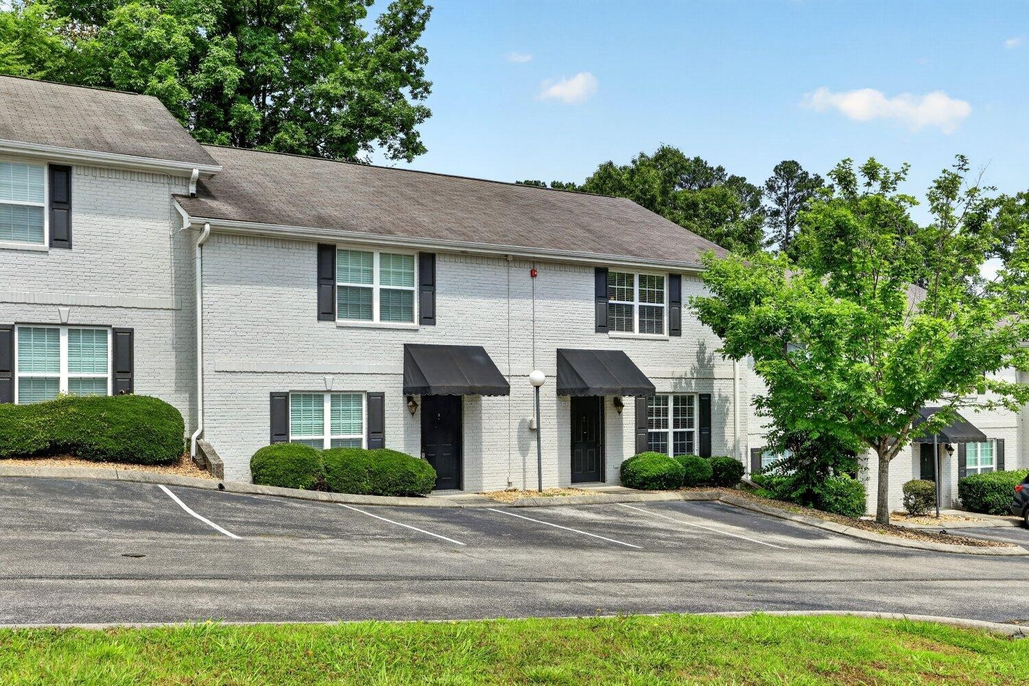 1125 Maple Tree Lane