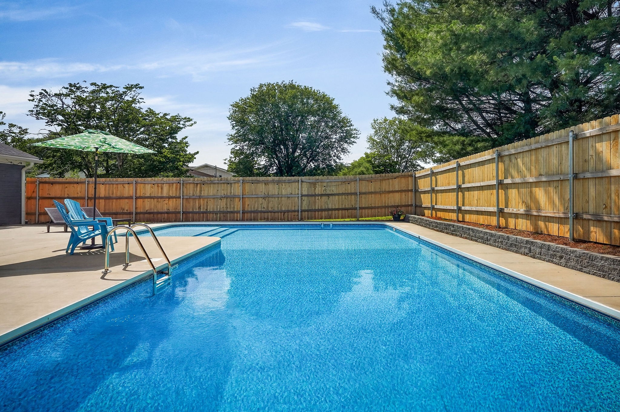 212 Oakland Dr