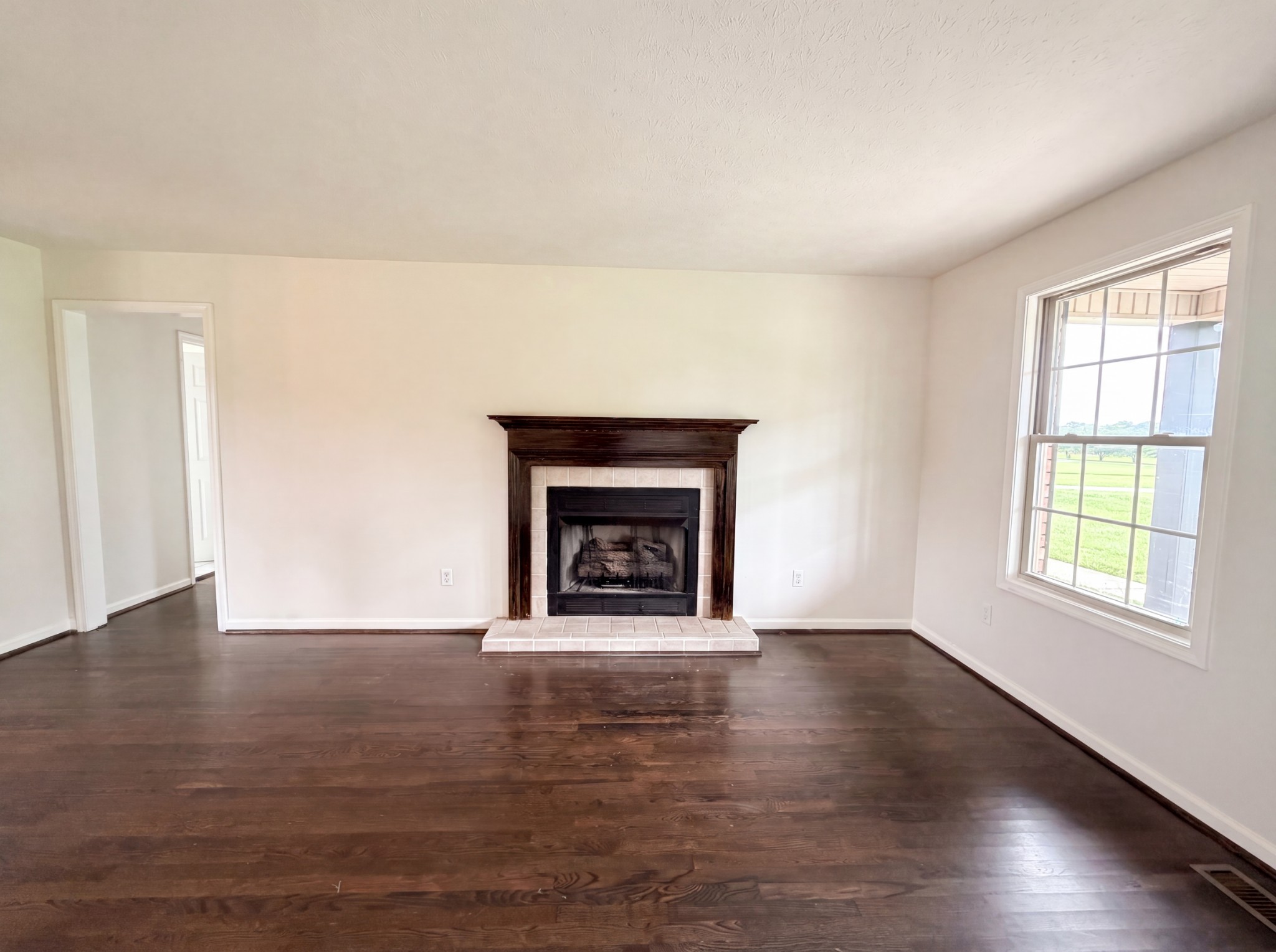 4523 Atkins Rd