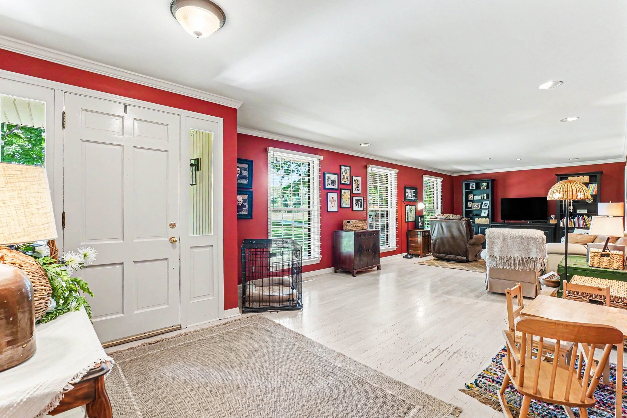 1296 Lawrence Ln