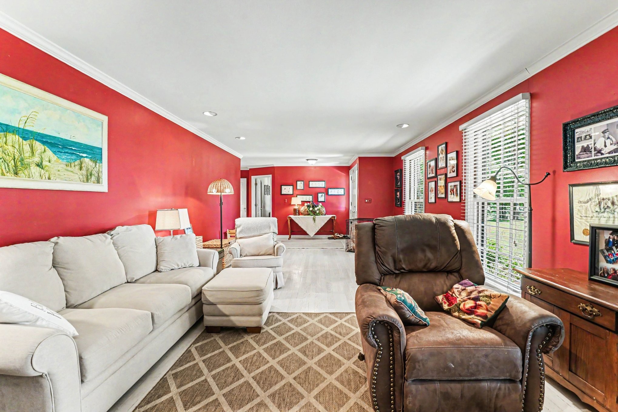 1296 Lawrence Ln