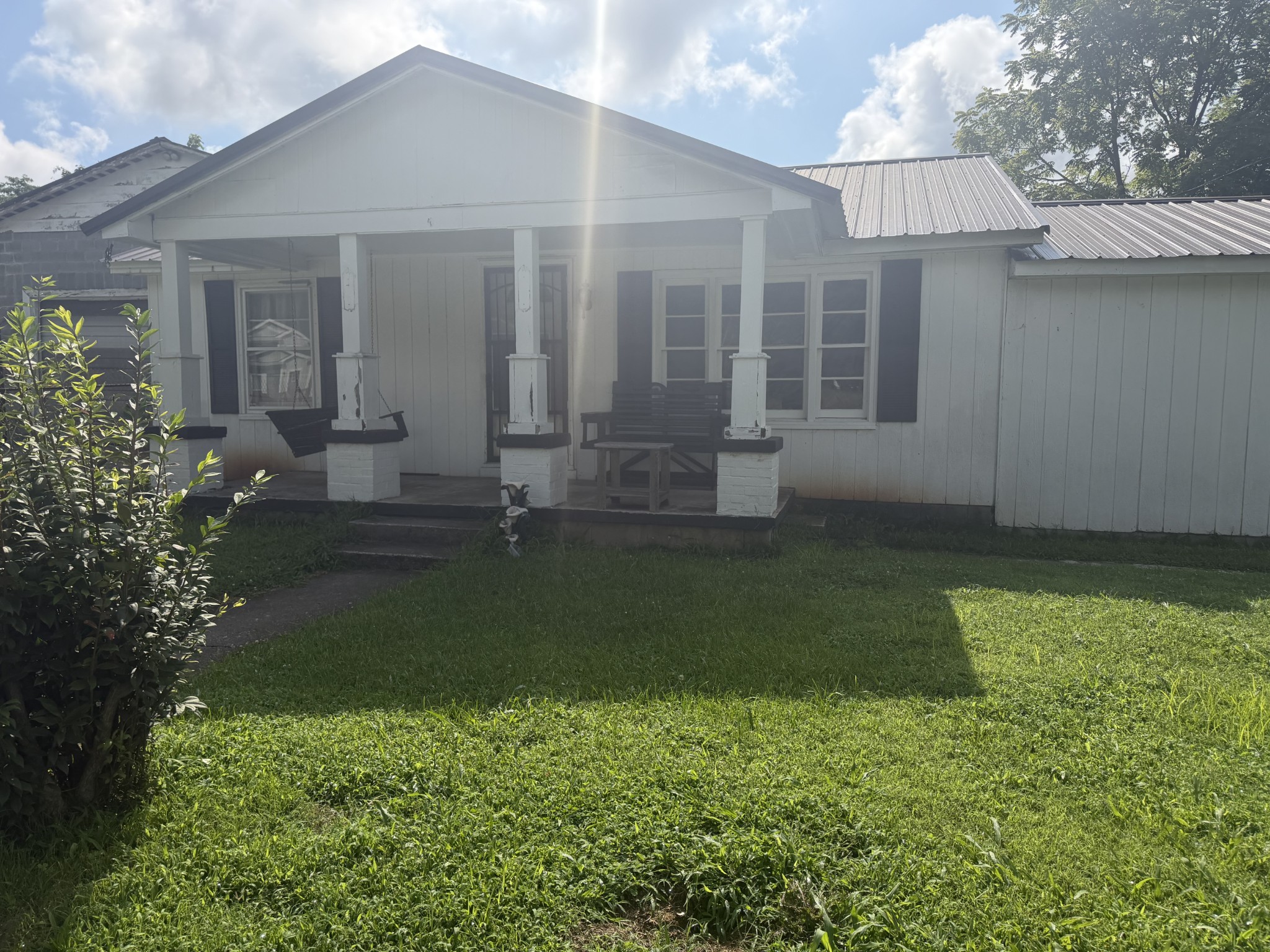 712 Fisher Ave