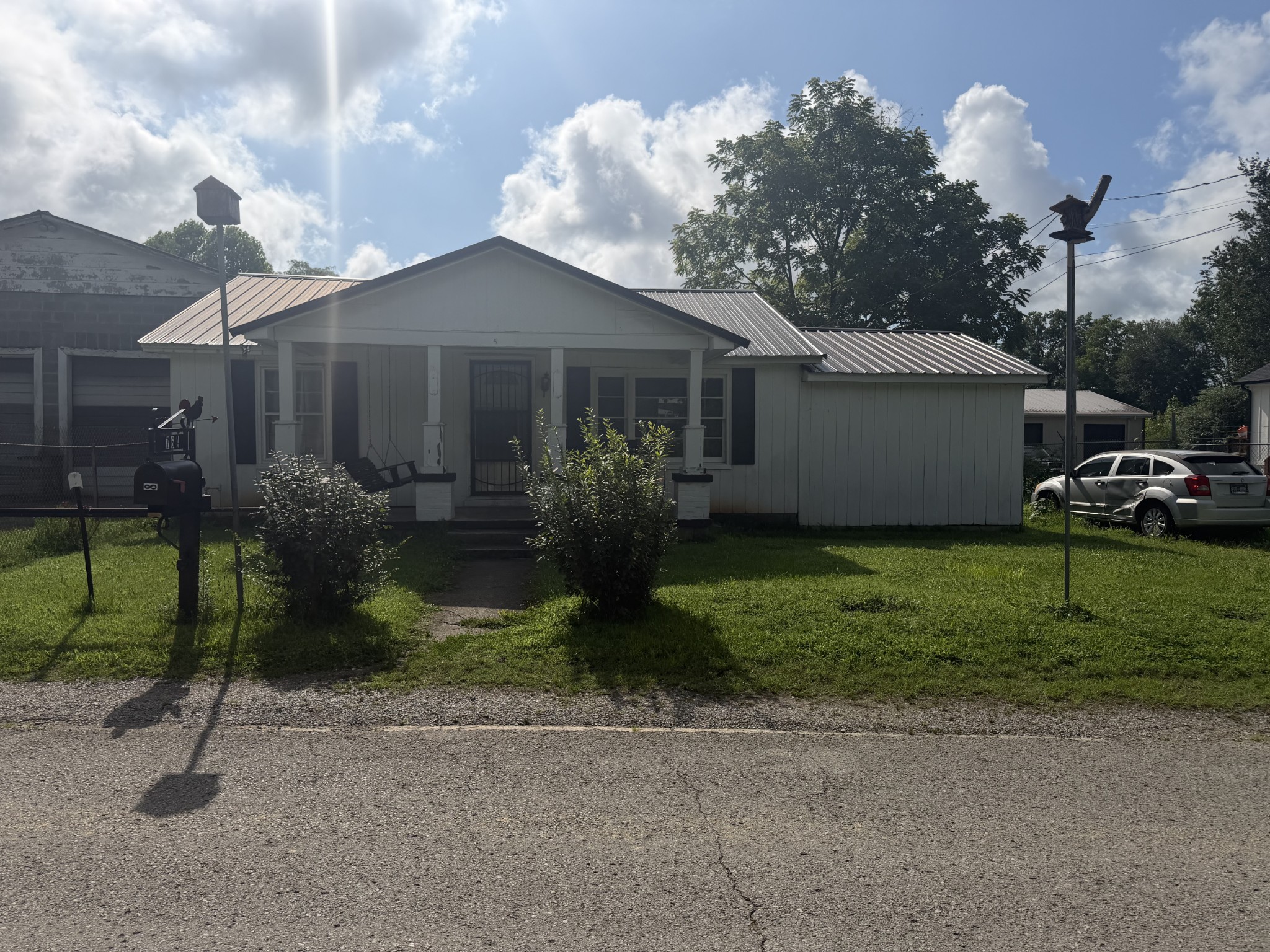 712 Fisher Ave