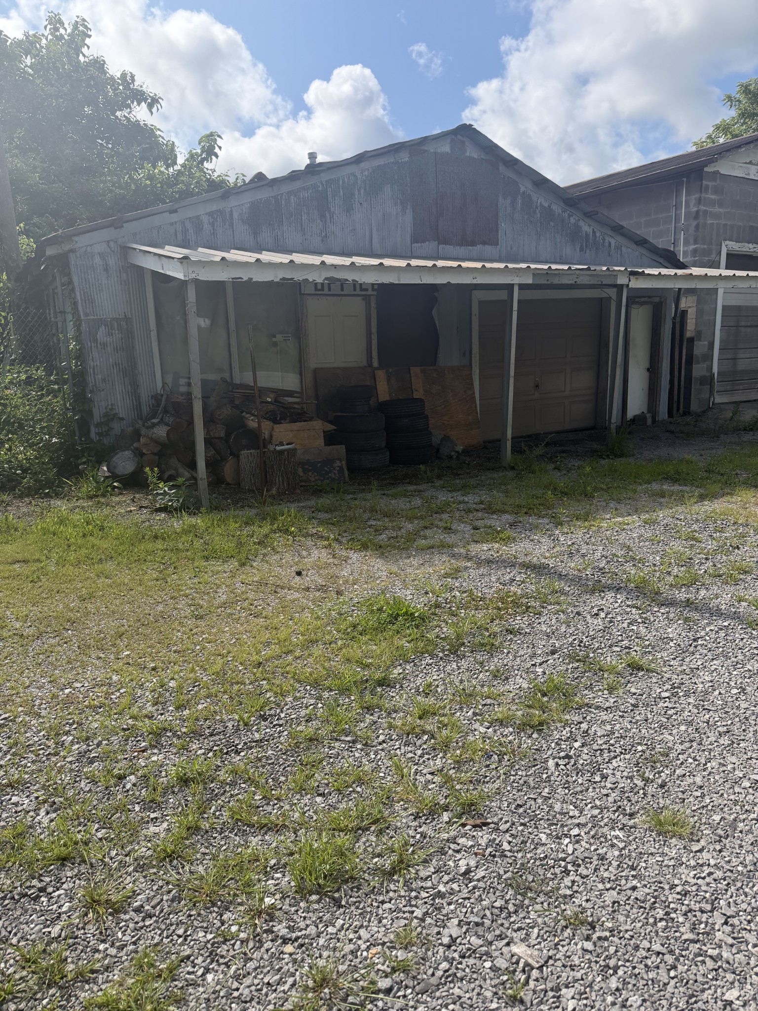 712 Fisher Ave