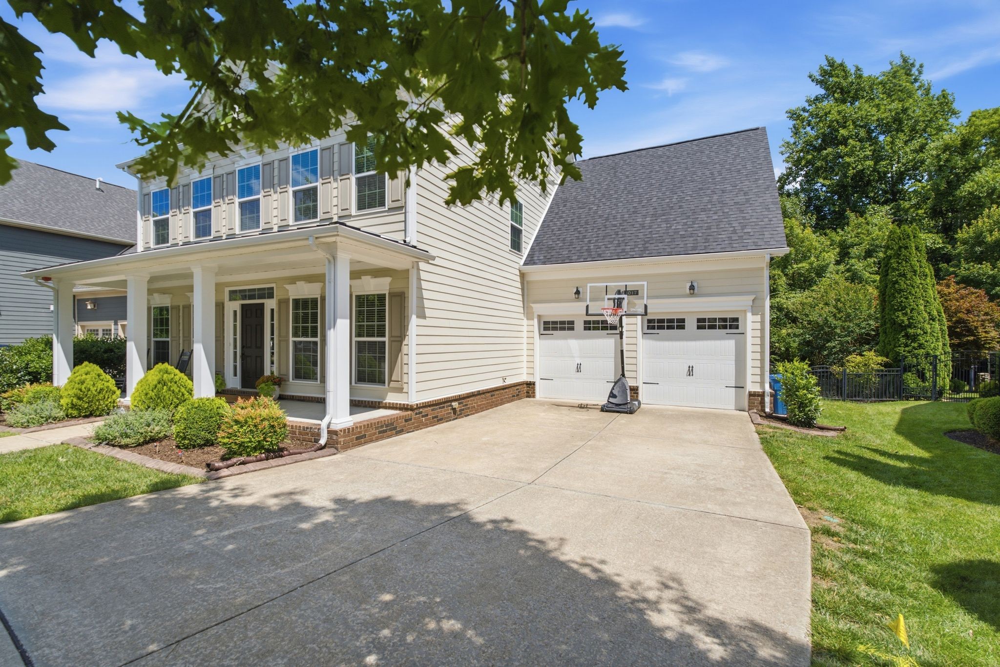 1017 Linden Isle Dr