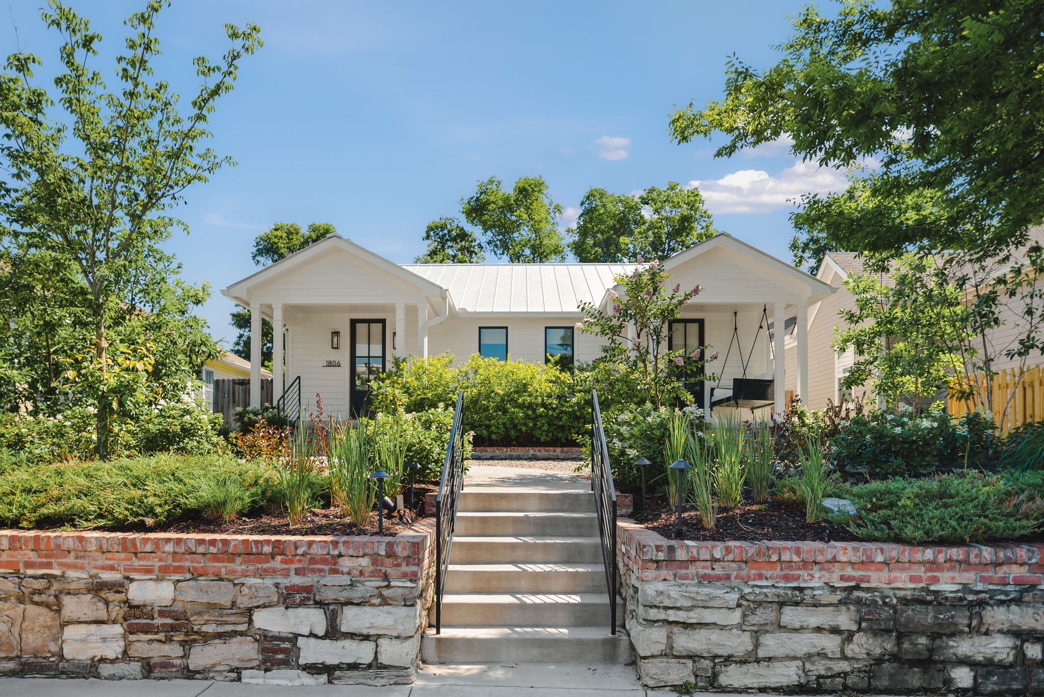 1806 5th Avenue, N