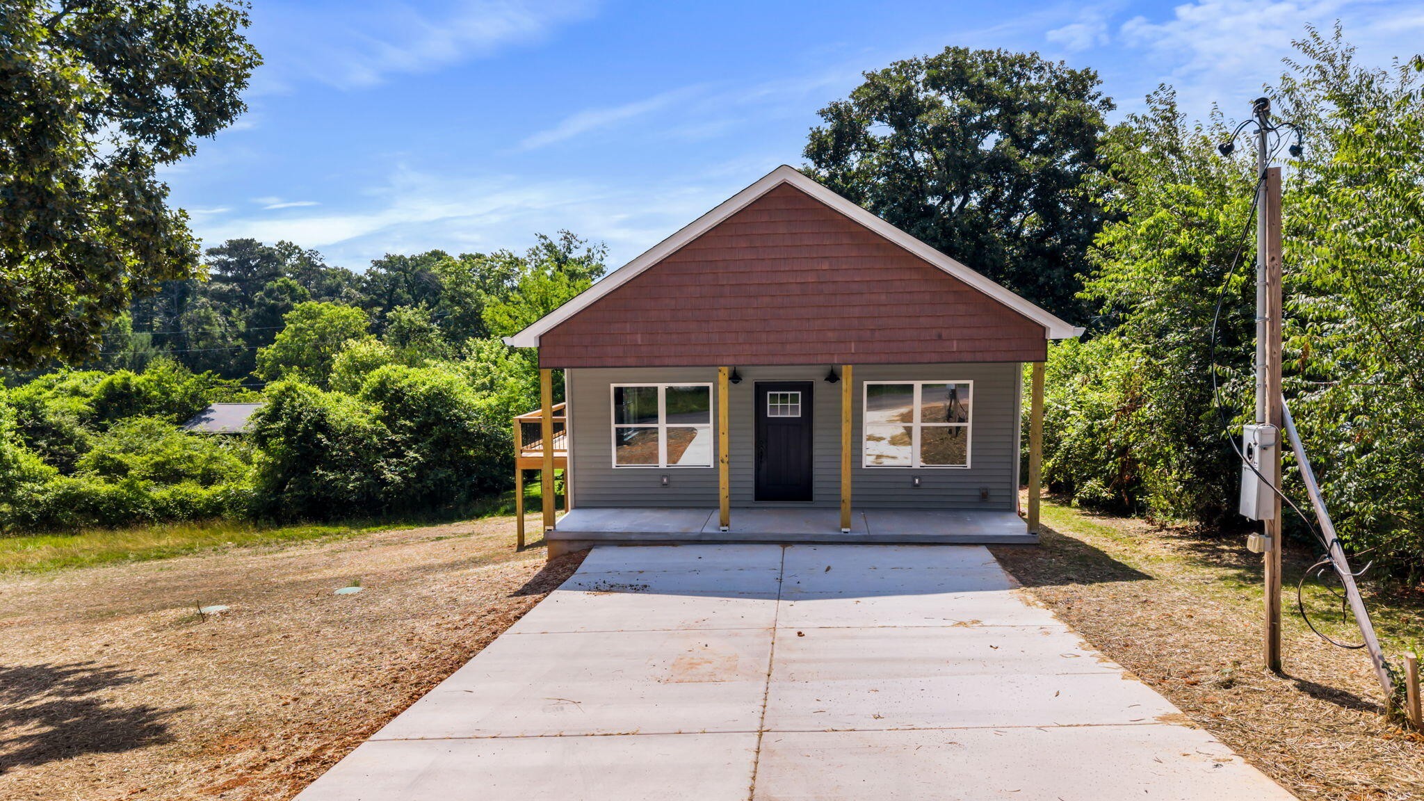 480 Parker Drive, NE