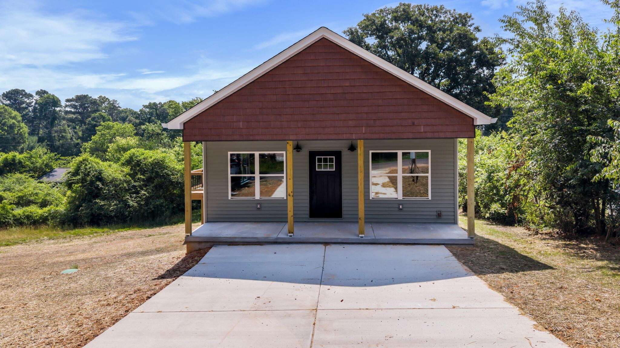 480 Parker Drive, NE