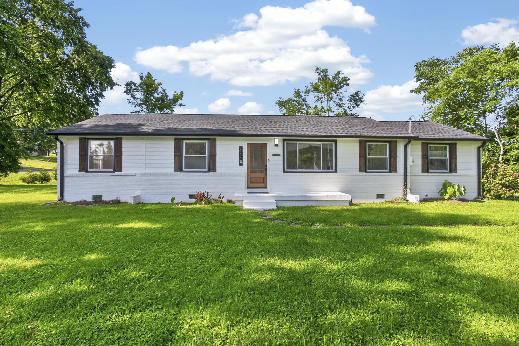 1116 Westchester Dr