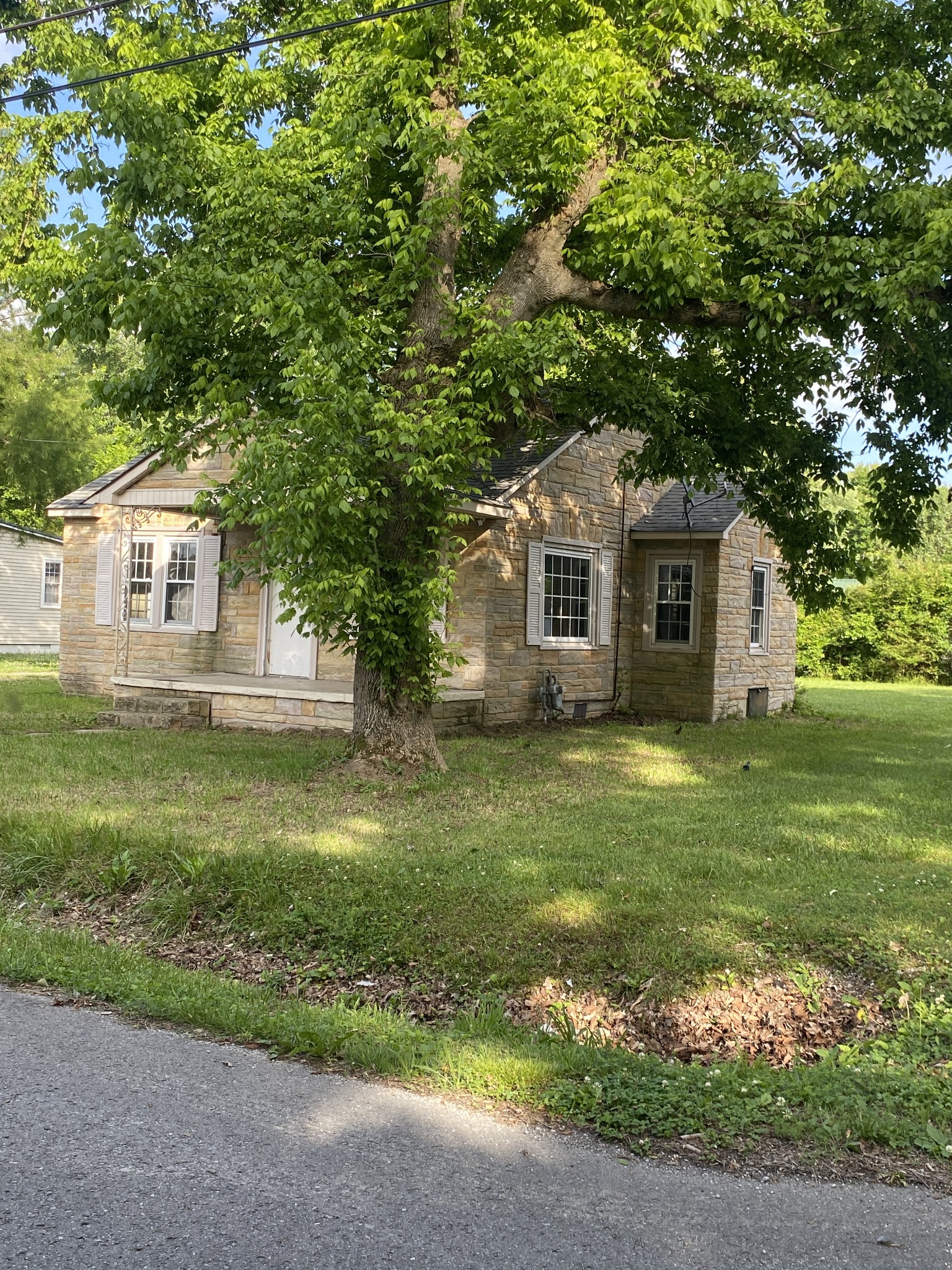 504 General St, E